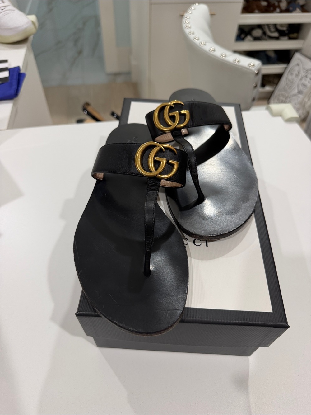 Gucci Black Leather Sandals with Gold Double G GUCCI Marmont T-Strap Leather